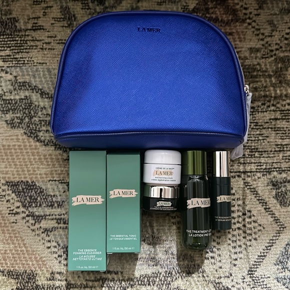 COPY - La Mer Skincare Set - Picture 1 of 4